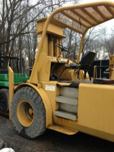 40,000lbs. Cat Towmotor Forklift 3